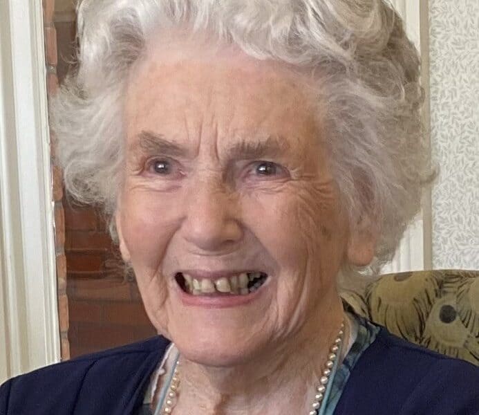 Rosaleen  Fenn
